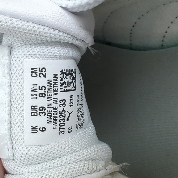 Puma Carina Platform Sneaker Size 8.5 Black and White - Picture 6 of 6